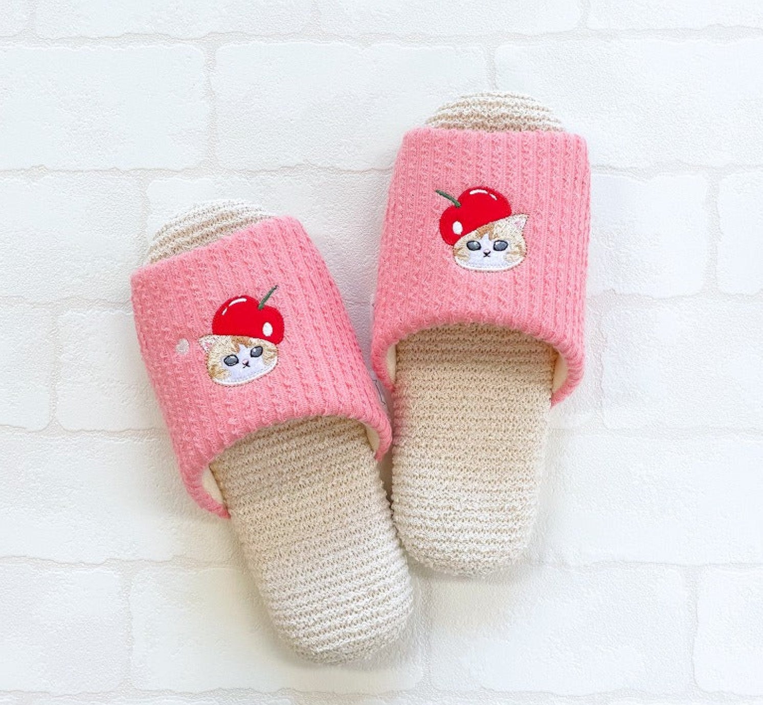 Cherry Neko - Pink Soft Slippers - Mofusand